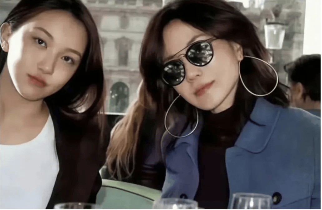王菲带18岁女儿现身英国,气场无敌!她的教育,有点厉害-王菲女儿是什么病