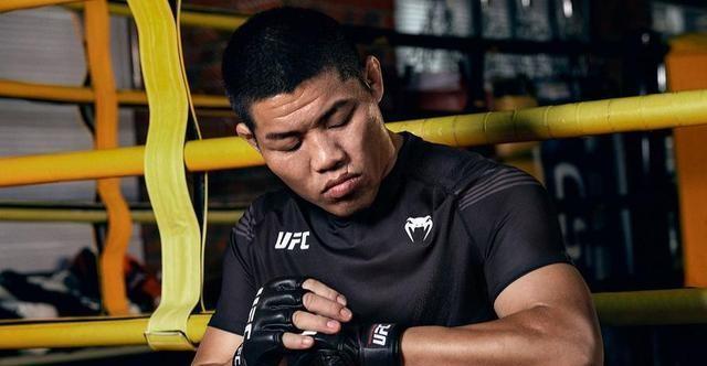 李景亮两年后再战UFC,被普拉特斯KO终结,赛后两人拥抱致意-李景亮ufc第几名