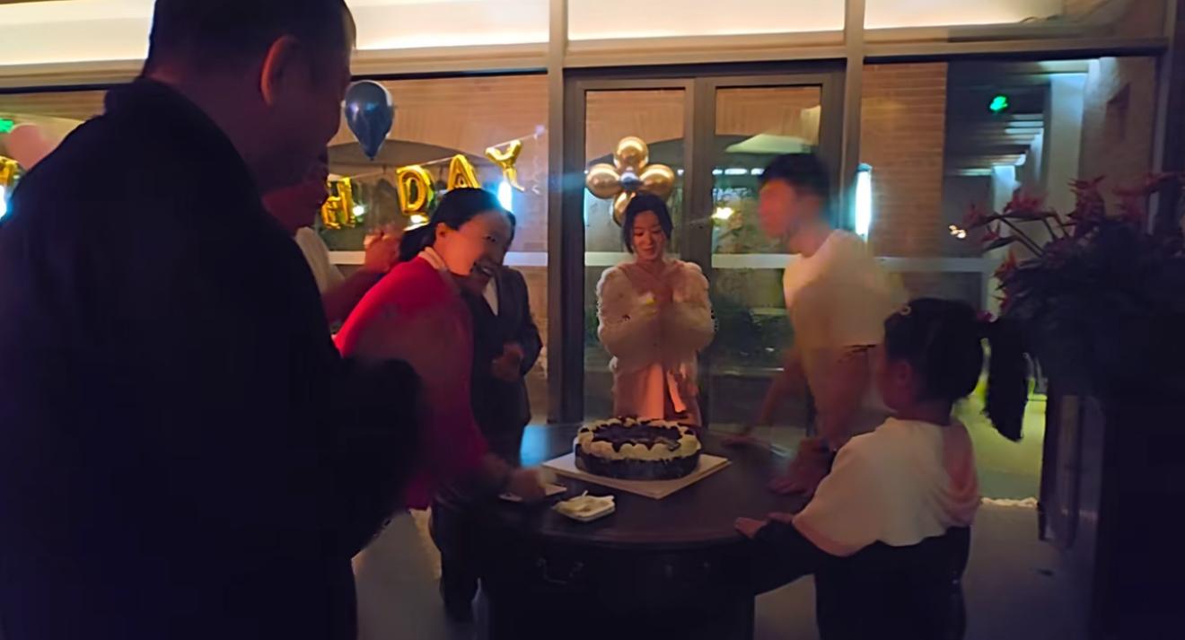 马龙36岁生日现场曝光:戴12万表好阔气,夏露唱生日歌女人味十足-马龙老婆夏露澄清