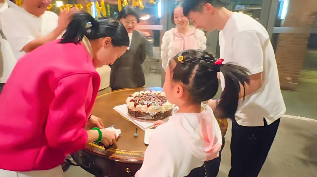 马龙36岁生日现场曝光:戴12万表好阔气,夏露唱生日歌女人味十足-马龙老婆夏露澄清