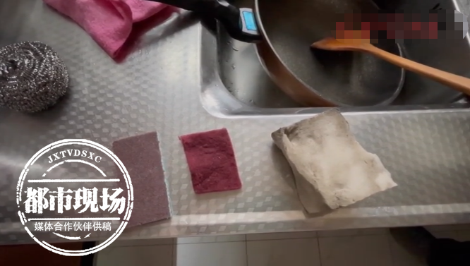 警惕!老人轻信上门推销,花36000买了16箱清洁剂-上门推销清洁用品