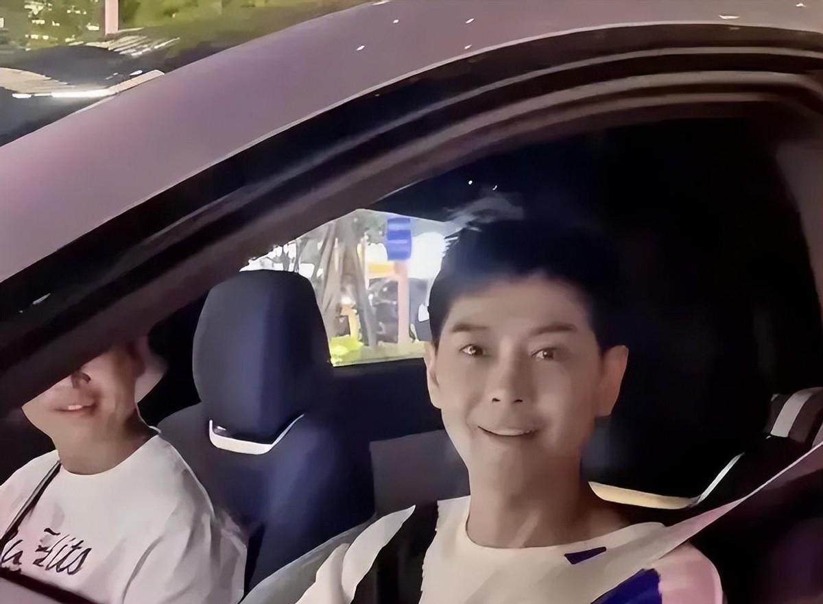 林志颖露面开车,瘦脱相笑容僵,车祸后遗症让网友心酸-林志颖的豪车多少钱