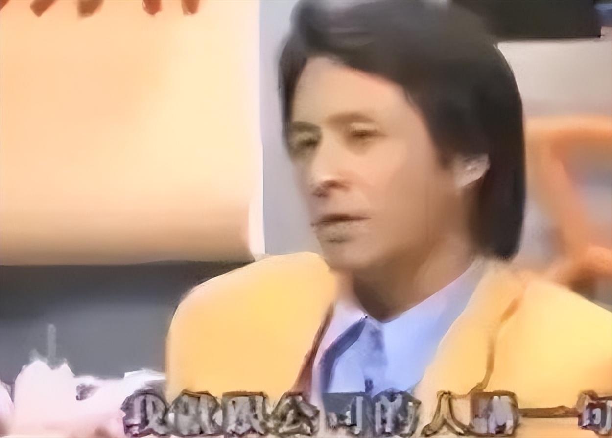 林志颖露面开车,瘦脱相笑容僵,车祸后遗症让网友心酸-林志颖的豪车多少钱