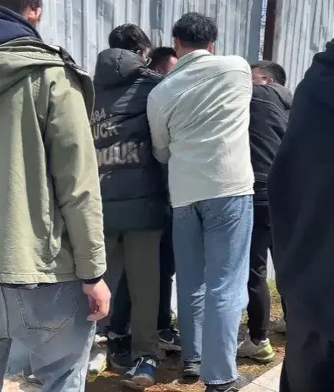 "湖南师大男子持凶器虐杀流浪猫,同学英勇阻止助力动物保护运动"-湖南师大事件