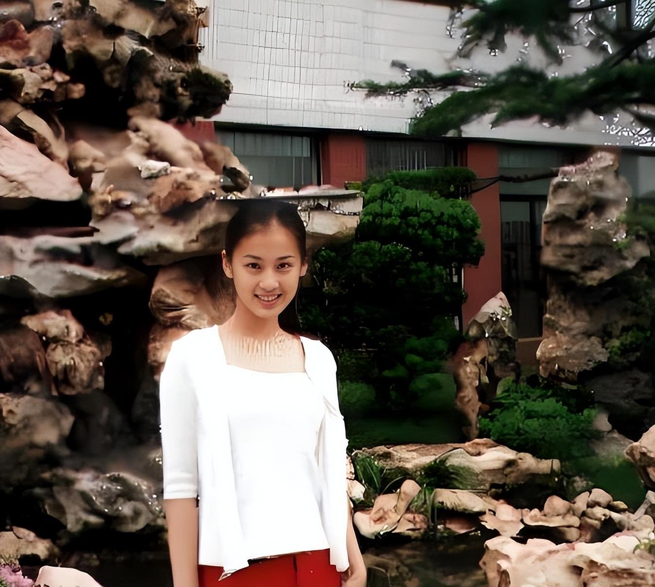 黄圣依开始买房,去名校读书,她终于采取行动,选择和杨子对抗了-黄圣依道歉