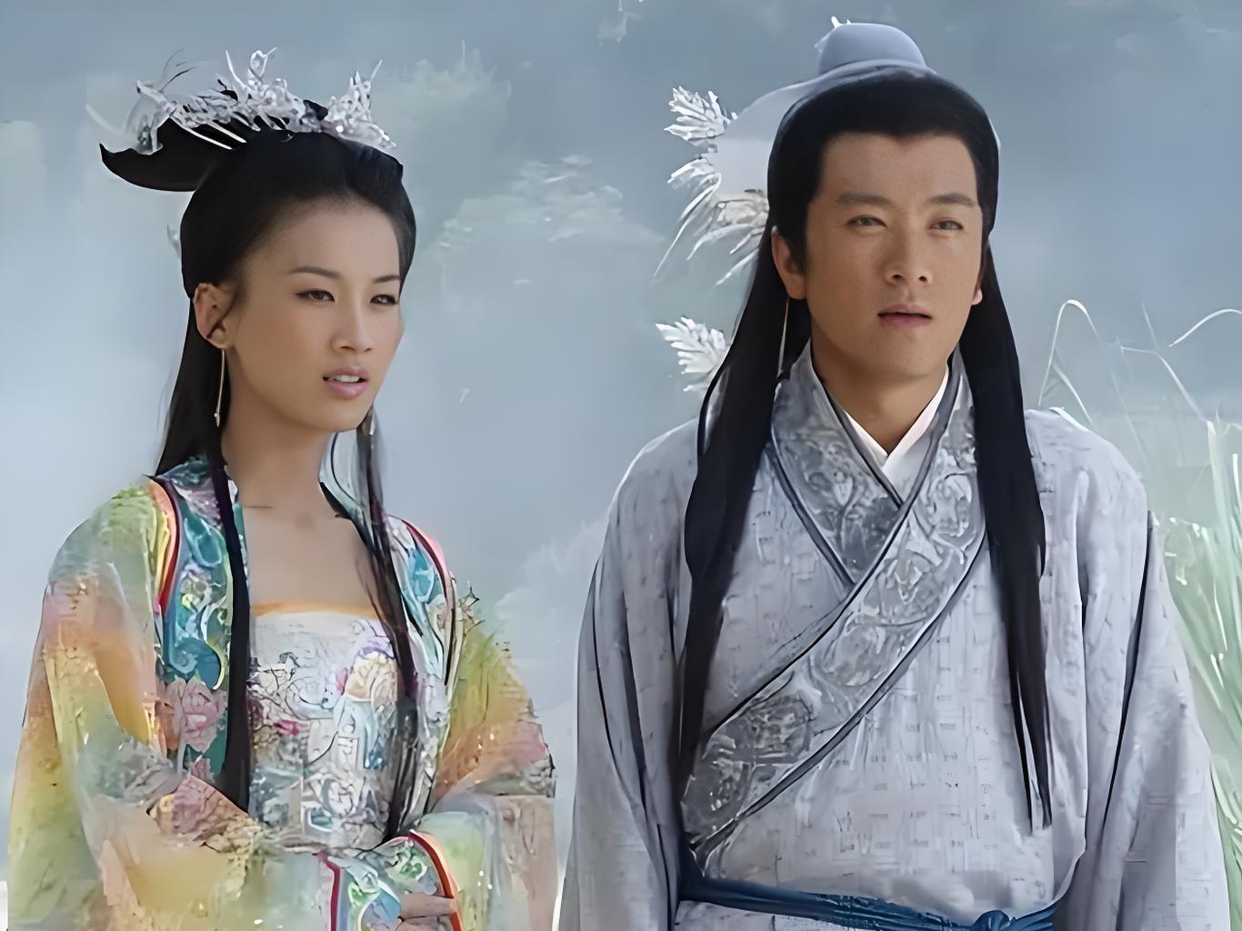 黄圣依开始买房,去名校读书,她终于采取行动,选择和杨子对抗了-黄圣依道歉