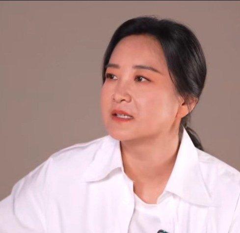 贾玲回应减肥后观众缘松动,体重少了魂又没换,胖瘦都是观众的宝-贾玲减过肥吗