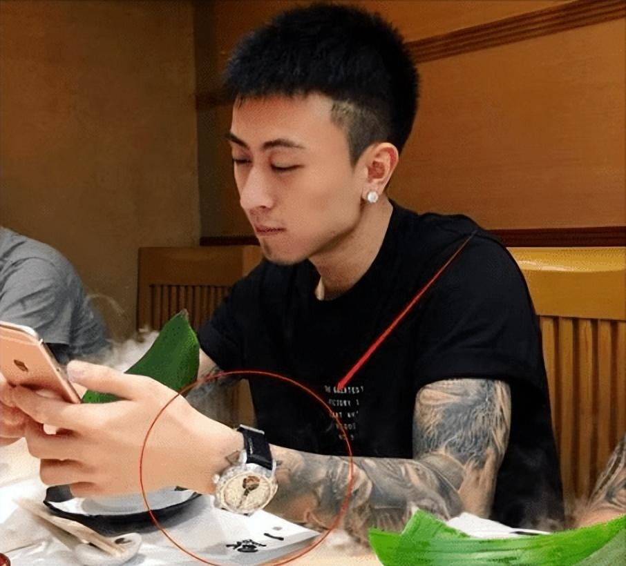 比王思聪还有钱的“沪上皇”秦奋，是个怎样的人？(秦奋沪上皇什么意思)