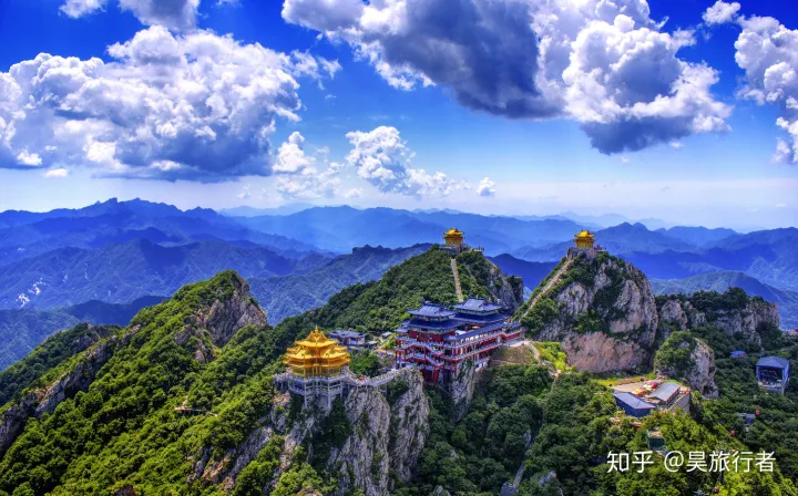 老君山旅游全攻略：吃、住、行、玩应有尽有(老君山攻略游记)