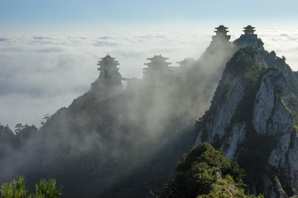 老君山风景区旅游攻略：带你探秘自然与文化的交融之美！(老君山风景区在哪里天气)