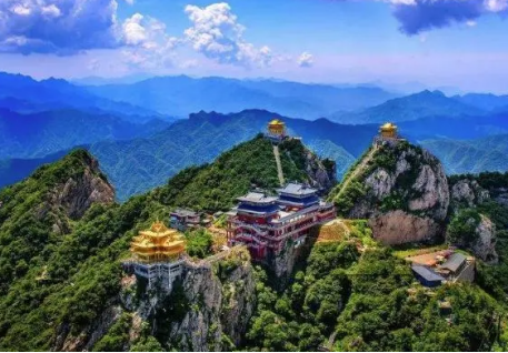 河南洛阳5A景区老君山（AAAAA）旅游攻略(河南洛阳老君山景点)