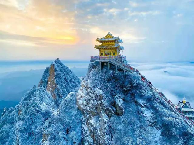 冬季老君山游玩攻略及注意事项(老君山的最佳游玩时间)