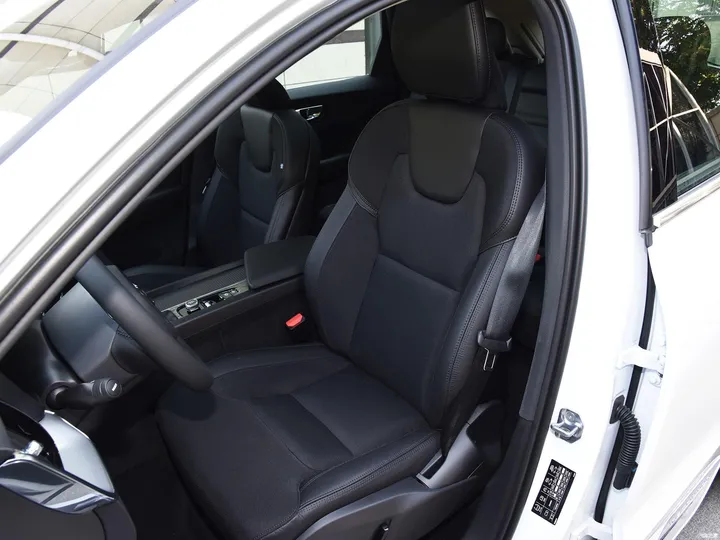 直降6.8万元 沃尔沃XC60跌至“白菜价”（沃尔沃xc60降价优惠15万）