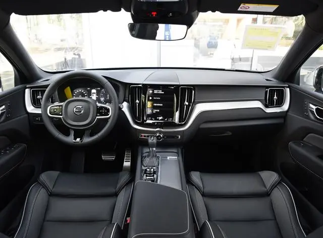 降了价的沃尔沃XC60表现如何？值不值得买（沃尔沃xc60真实口碑）