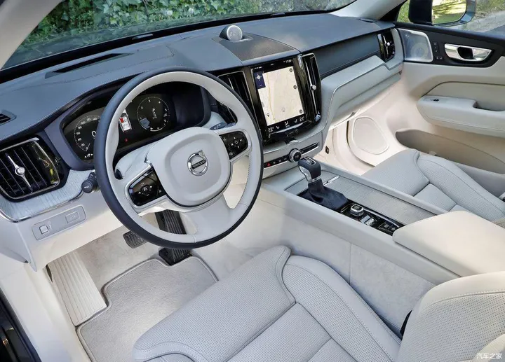 北欧豪华卖出白菜价 沃尔沃XC60直降6.8万（沃尔沃xc60的价格2021款价格）
