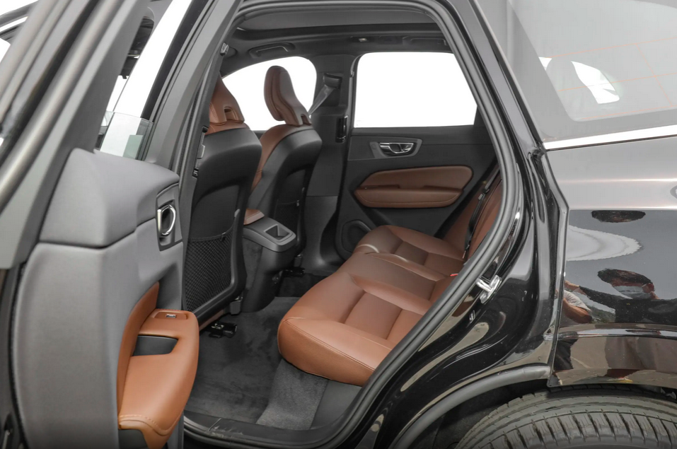 现金优惠7.8万，裸车降至30万以内，沃尔沃XC60能买了吗？（2022款沃尔沃xc60优惠多少）