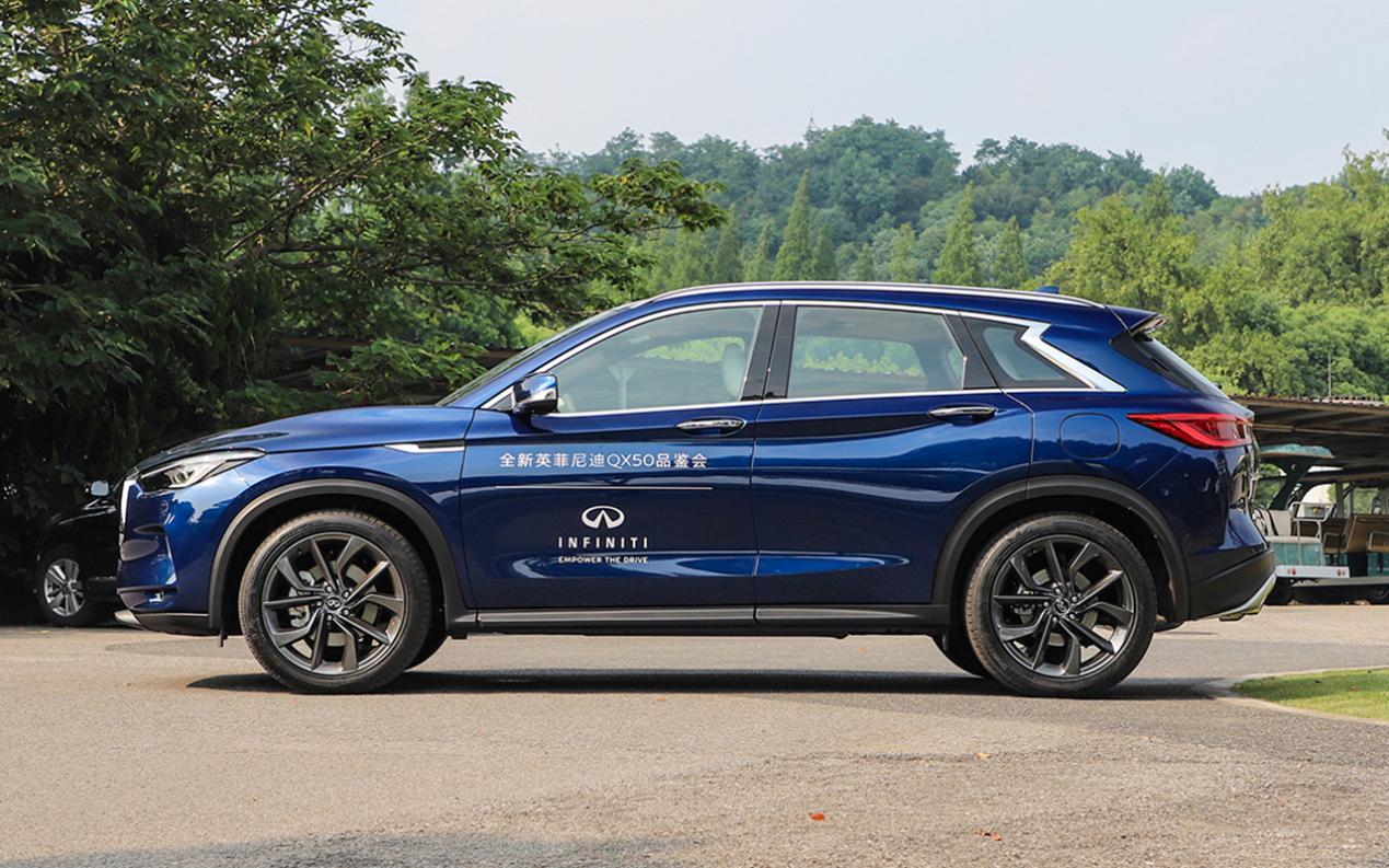 上市价格坚挺一分不降，如今最高降18.6万，这4款豪华SUV不香了？（2021年上市新款豪华suv大全）