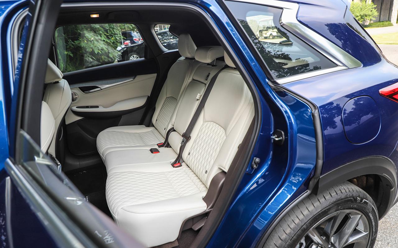 上市价格坚挺一分不降，如今最高降18.6万，这4款豪华SUV不香了？（2021年上市新款豪华suv大全）