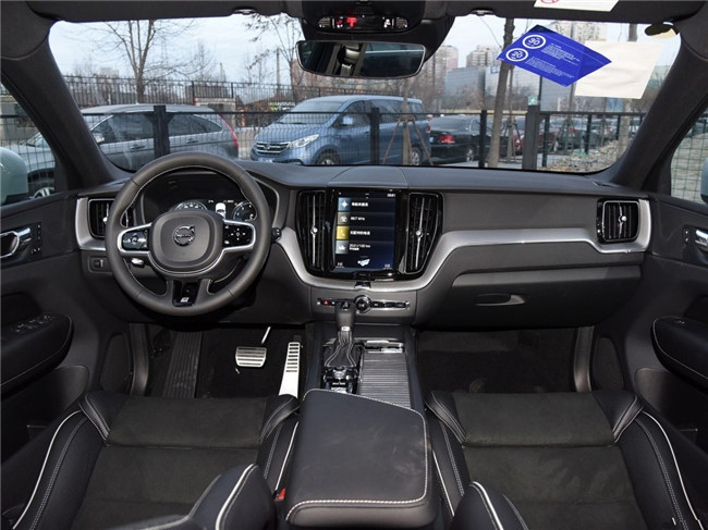 沃尔沃XC60最新优惠 18款现降价售裸车（沃尔沃汽车xc60价格多少）