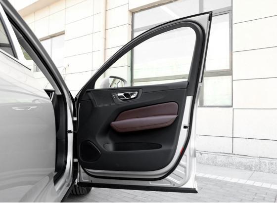 沃尔沃XC60迎来全系降价潮，入手时机已到？（沃尔沃xc60降价促销）