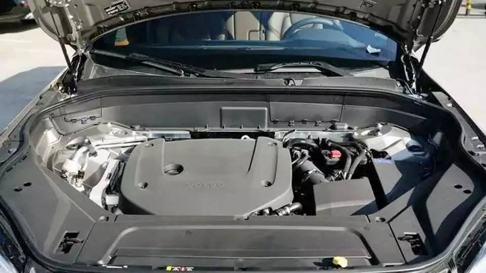 换代奔驰GLC即将上市，优惠十万的沃尔沃XC60，会继续降价？