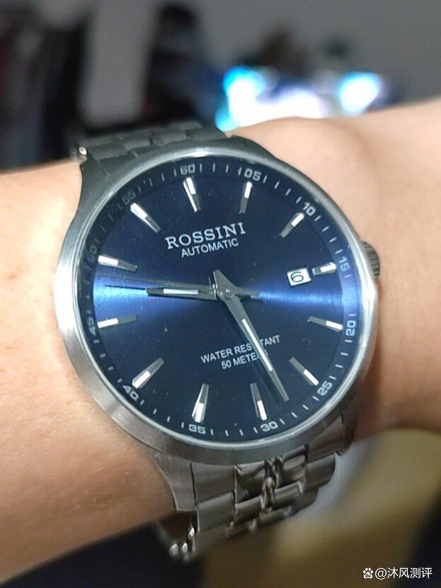 罗西尼手表属于什么档次？适合什么人佩戴？揭秘选购心得（罗西尼手表怎么样属于什么档次）