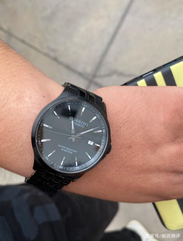 罗西尼手表属于什么档次？口碑怎么样？揭秘选购攻略【京东自营】罗西尼手表 CHIC系列时尚石英女士手表防水粉盘玫瑰金京东月销量1000好评率98%无理由退换京东配送旗舰店【京东自营】罗西尼手表 CHIC系列时尚石英女士手表防水粉盘玫瑰金¥499【京东自营】罗西尼手表 启迪系列经典百搭自动机械男手表双日历防水黑盘京东月销量500好评率97%无理由退换京东配送旗舰店【京东自营】罗西尼手表 启迪系列经典百搭自动机械男手表双日历防水黑盘¥890（罗西尼手表牌子好不好）