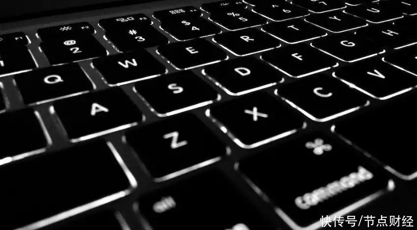 任正非一句话，资本「误伤」用友和金蝶？那个高考故意考0分，写8000字抨击高考制度的蒋多多，现在怎样？(任正非投资了多少行业)