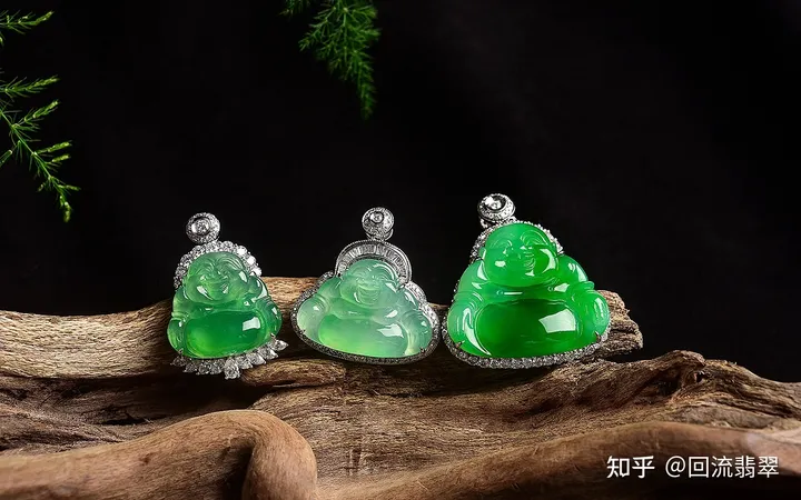 典当行回收翡翠玉石吗？回收翡翠多少钱？（典当行的翡翠便宜吗）