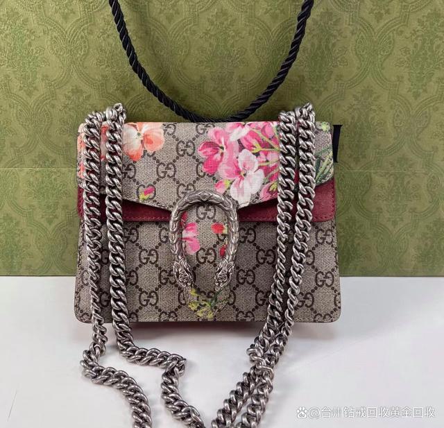当铺回收Gucci包多少钱？有原价的8折吗？（典当包包的回收价格）