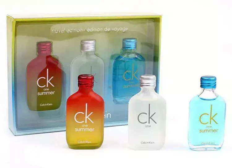 美国第一设计师品牌CK的故事，我知道的只有男士内裤(ck内裤设计灵感)