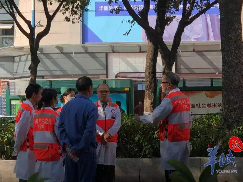 最新进展！突发地陷最深38米，父子等3人掉入，千人救援