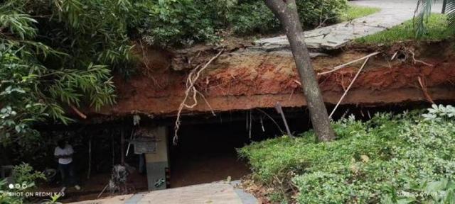 深圳一豪宅花园塌陷掉进地下停车场，专业人士：事故原因可从四个方面调查（深圳房子倒塌事件大姐笑了）