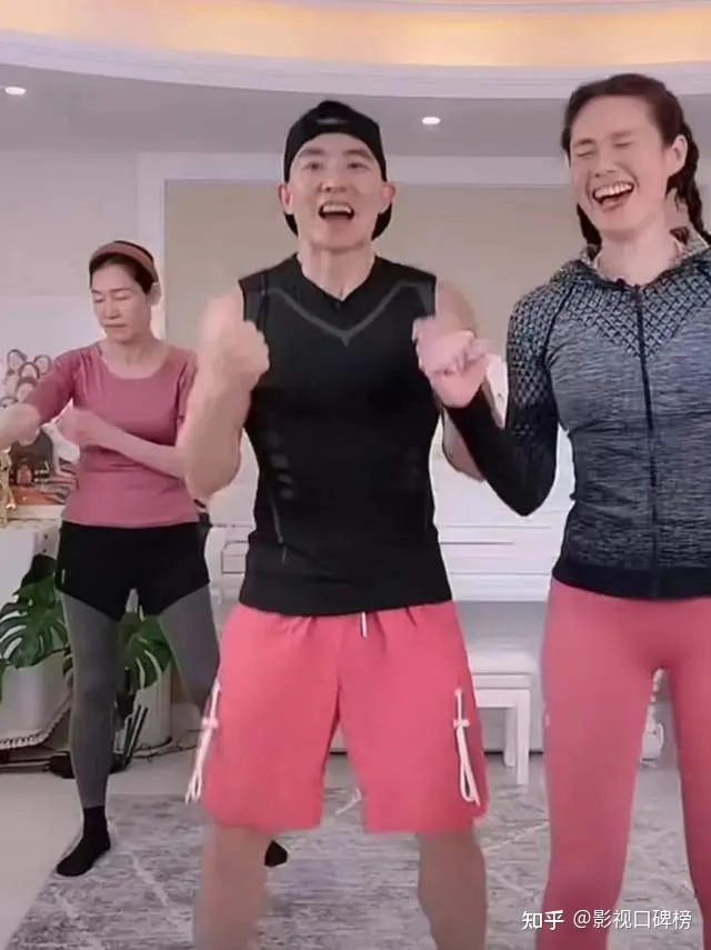 刘畊宏“不务正业”大火！这位曾经的偶像艺人是如何“堕落”的？(刘畊宏是谁)