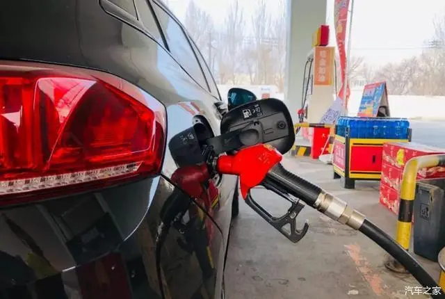 油价调整最新消息，今天5月15日全国各省市92、95、98汽油零售价(5月16日油价调整)