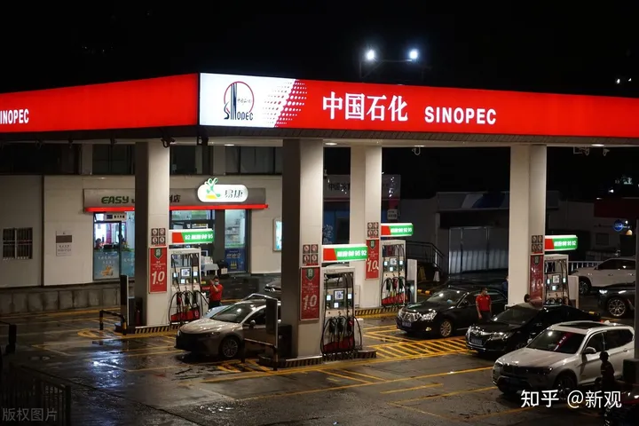 油价新调整，今日加油站92号/95号汽油售价表，干货回复粉丝留言(今日油价消息:6月6日调整后,加油站92号、95号汽油限价)