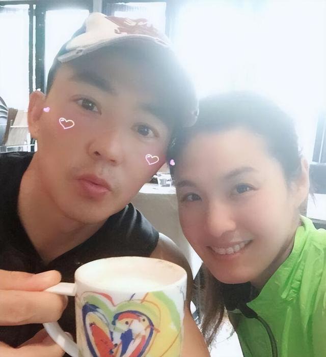 刘畊宏是绝世好男人！自己爆红后开始捧老婆，让她享受走红的滋味(刘畊宏现状)