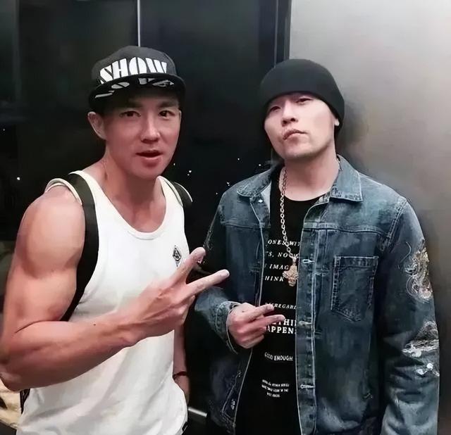 刘畊宏的起伏人生，和他生命中深爱的一个重要女人(刘畊宏与老婆)