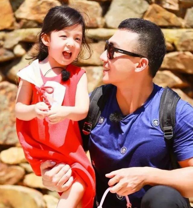 刘畊宏的起伏人生，和他生命中深爱的一个重要女人(刘畊宏与老婆)