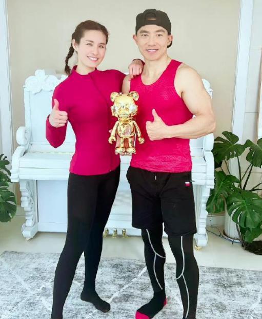 刘畊宏走红后，离开了成就他的城市上海，原因很现实，也充满无奈(刘畊宏和妻子)