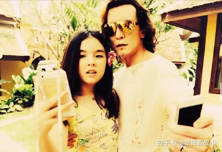 哈文李咏的婚姻，讲述一个童话似的婚姻模样（李咏哈文什么时候结婚的）