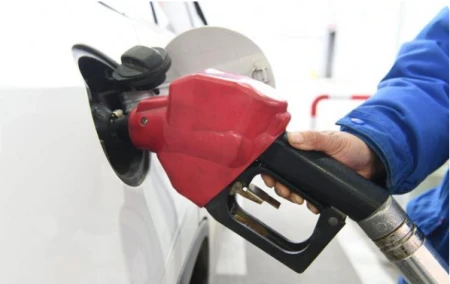 油价调整消息：今天3月11日，调整后全国92、95号汽油零售价(油价调整1.29)