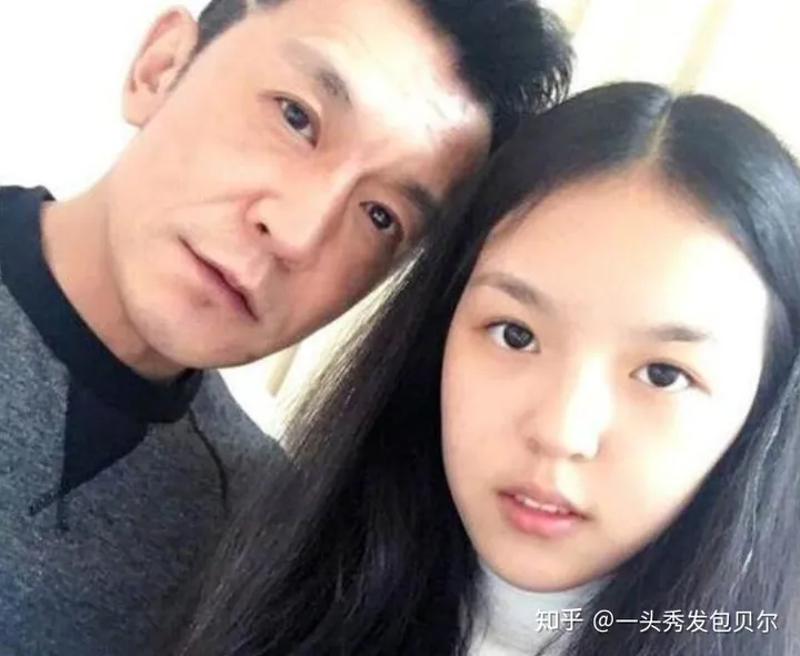 哈文悼念李咏去世两周年，道出为何将丈夫葬在美国，真相让人感动（哈文悼李咏文）