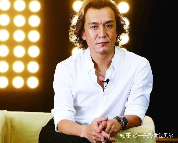 哈文悼念李咏去世两周年，道出为何将丈夫葬在美国，真相让人感动（哈文悼李咏文）