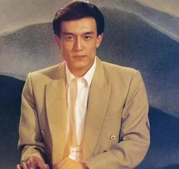 李咏病逝5年后，遗孀哈文的选择，让人泪目（李咏死的时候多大岁数）