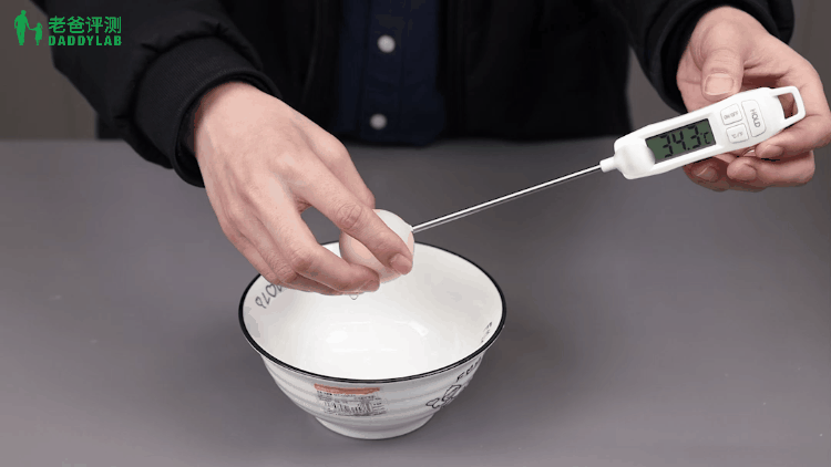 达咩！真不建议这样吃鸡蛋，既不卫生也没营养(达咩的意思是什么)