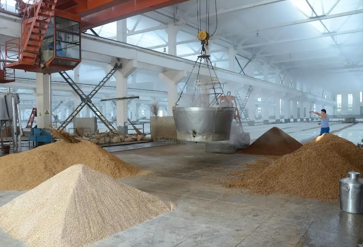 广东普通人结婚有多豪，五星级酒店办婚宴，每桌酒席起步8000元（广东婚宴一桌多少钱）