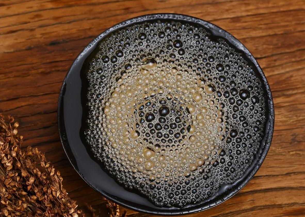 广东普通人结婚有多豪，五星级酒店办婚宴，每桌酒席起步8000元（广东婚宴一桌多少钱）