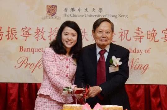 28岁翁帆嫁给82岁杨振宁，一辈子不生孩子，面对质疑，他这样说……（翁帆嫁给杨振宁多大）