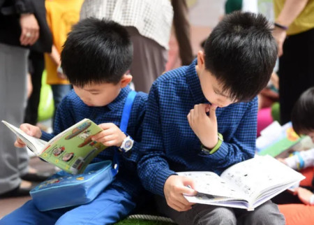 多省发布最新通知，中小学暑假时间已作安排，家长：真的栓Q了(全省中小学暑假时间)